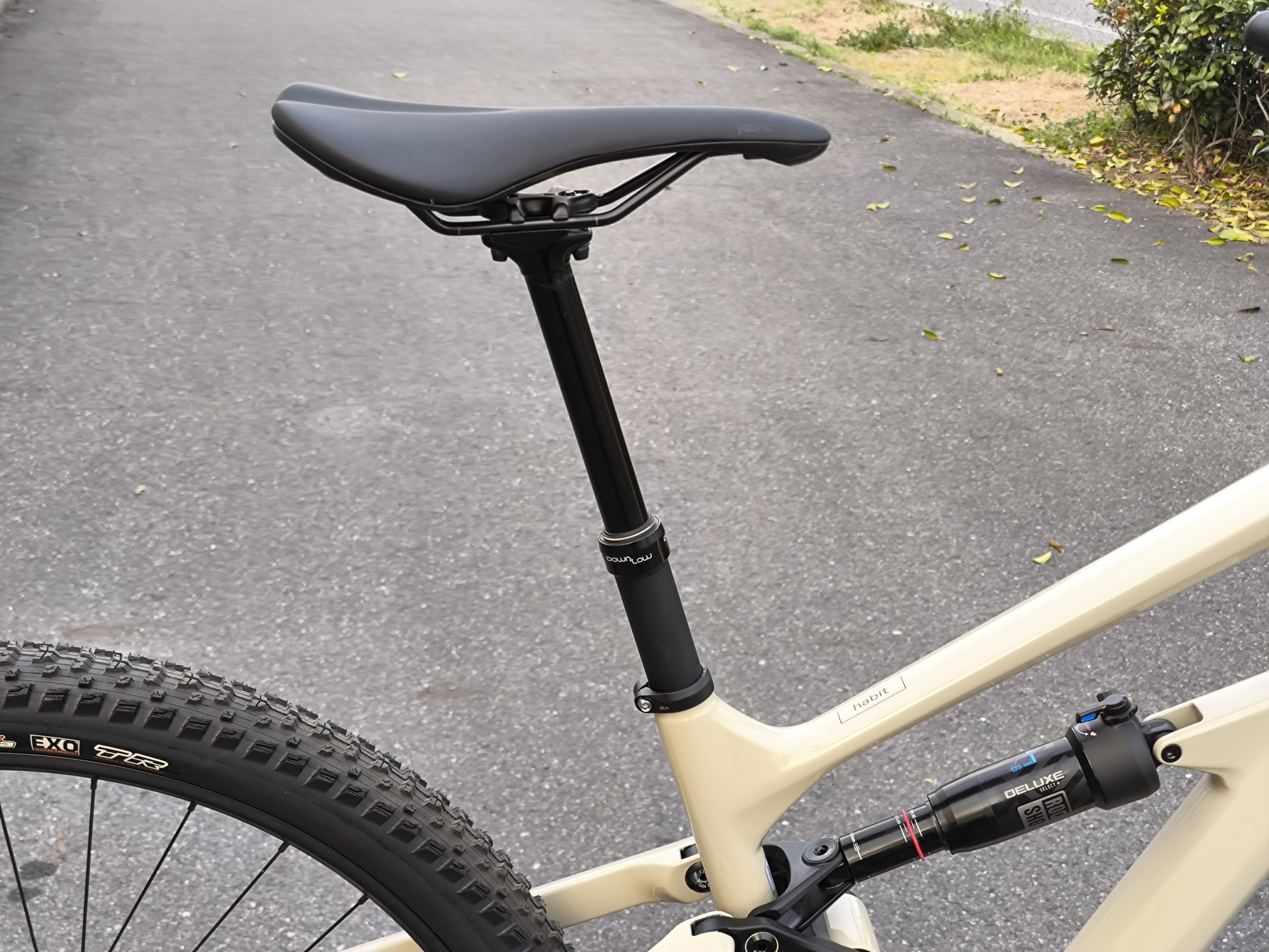 【店頭納車限定 半額特価】Cannondale Habit Carbon 2 Mサイズ - 画像 (10)